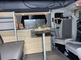 Interieur van de Achterhoeker 2 Smallander camper met slimme indeling